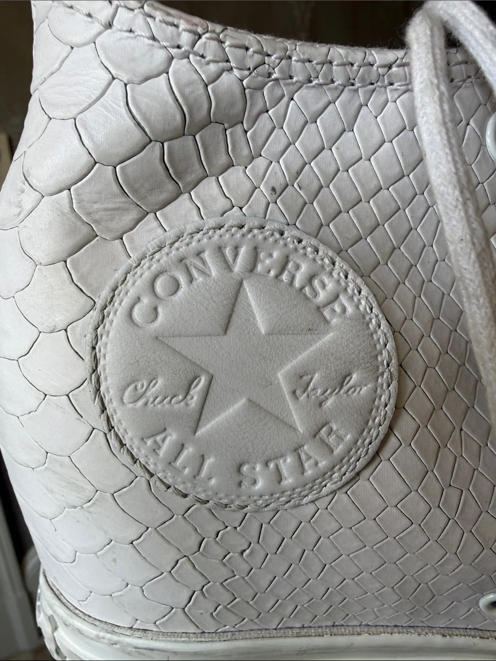 N/A converse chuck